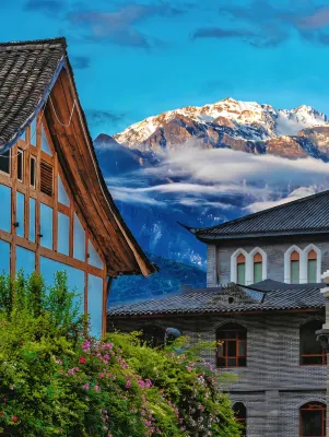 Kangsang ZangShi Culture Theme Hotel Hotels near Yak Meat Factory Directly Sales (Luding Forestry Bureau Moxi Forestry Station South)