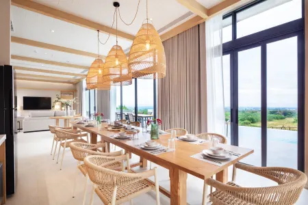 The Private Pool Villas at Civilai Hill Khao Yai Отели рядом с достопримечательностью «Wat Sap Setthi Wanaram»