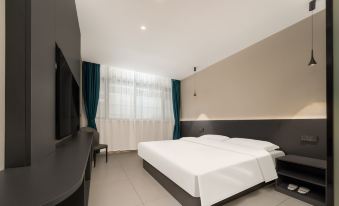 Jinzhixing Hotel (Harbin Railway Station South Square Medical University Fourth Hospital)