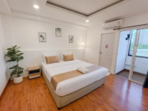 Inspire House Hotel Hotels near Chiangmai Bus Terminal 3