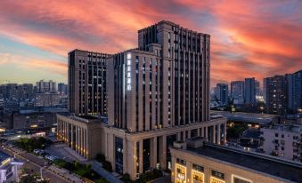 Lis Future Hotel (Hangzhou East Station Zhagongkou Metro Station)