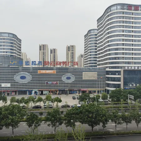 Lemon Tree E-Sports Hotel (Olympic Plaza)