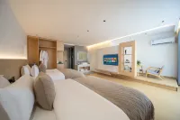 Dusk Wild Mountain Rivers Hostel