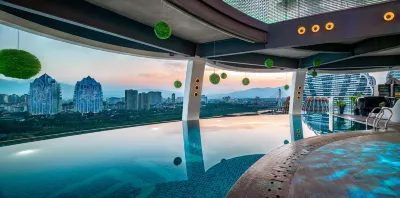 JOY LUCK PINEAPPLE RESORT HOTEL Hotels near Jinghong Passenger Bus Station