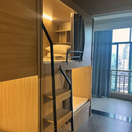 Baihuaju Pure Girls Youth Hostel B&B (Nanchang Wanshougong Bayiguan Underground Station Branch)
