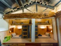 Relax Chamber Hotels near Changbin Coast Observatory