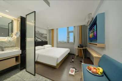 Lan Yu Hotel (Guangzhou Yongqingfang Shangxiajiu Pedestrian Street Branch) Hotels near Zhonggang Leather Business & Trade City