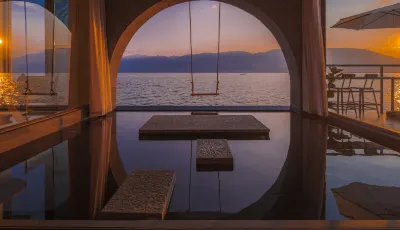 Yuntianhai Lanyue Lake View Inn (Dali Erhai Shuanglang) Hotels near Shuanglang Ancient Town Center