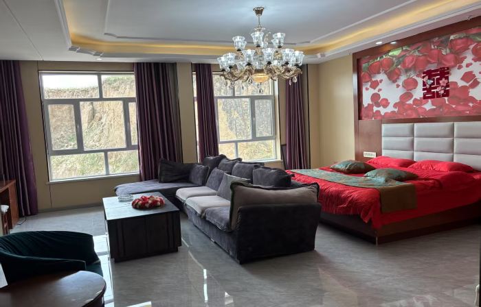 Hualong Glamour Hotel