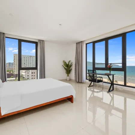 Cocorico Da Nang Beach Hotel