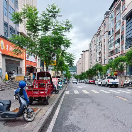 LAVANDE HOTEL (Pu 'er Jinpu No.1 Zhenxing Avenue Branch)