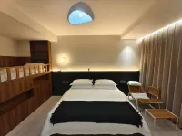 Floral Hotel · Wuyi Green Maple Valley Hotel - สระว่ายน้ำแบบอินฟินิตี้