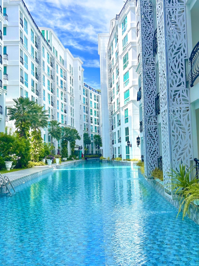 Olympus Starred Condo Pattaya Hotels in Bang Lamung