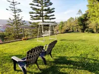 Hotel Louro Hotels near Praia D'El Rey Golf Course