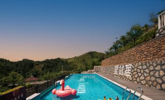 Far-reaching EVAN·Cloud Above Clear Breeze Starlight Pool Family Vacation Villa