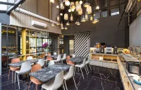 ROOMS INC Sudirman – Jakarta