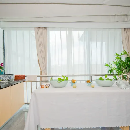 Shilin Yihai Health and Wellness Center