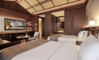 Qiling Hotel (Wujiaba Subway Station Wujiaba Central Park)