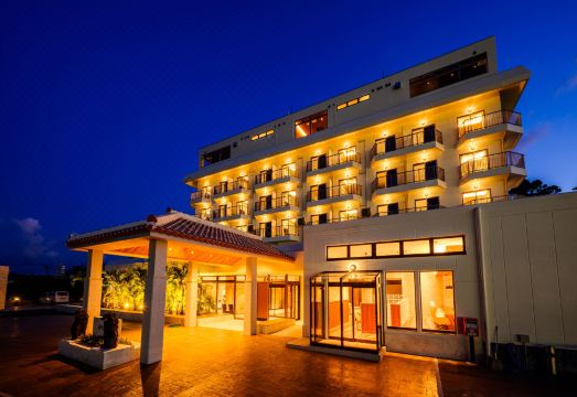 4. 리조트 호텔 부..