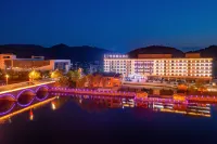 Home UP Huayi Selected Hotel (Ji'an Daji Guitar Square Branch)