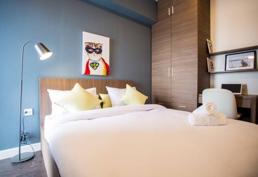 Rivergate Central 수영장 이미지