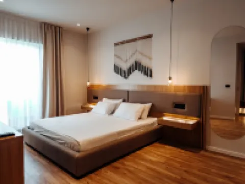Sunset Shoreline Saranda - Sea View - Free Private Parking - Pool