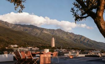 Wolan Yinshe Hotel (Dali Ancient Town Branch)
