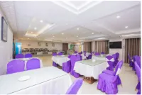 Starway Hotel (Jiujiang Hukou Shizhongqing Hotel) Hotels in Hukou