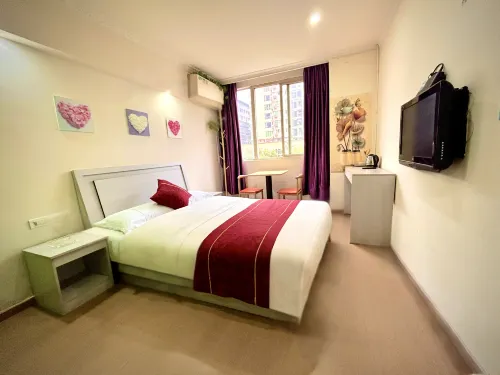 OYO Dazhou Xidu Business Hotel