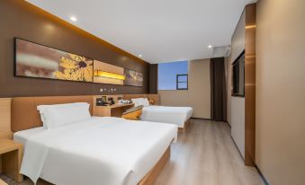 IU Hotel ·( Guangzhou Taihe Jinbo Tiandi Private Science and Technology Park Branch)