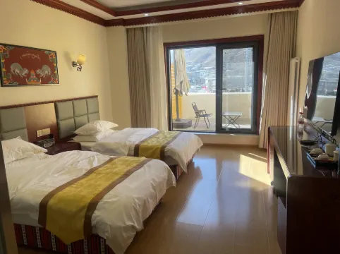 Meet Yushu Inn