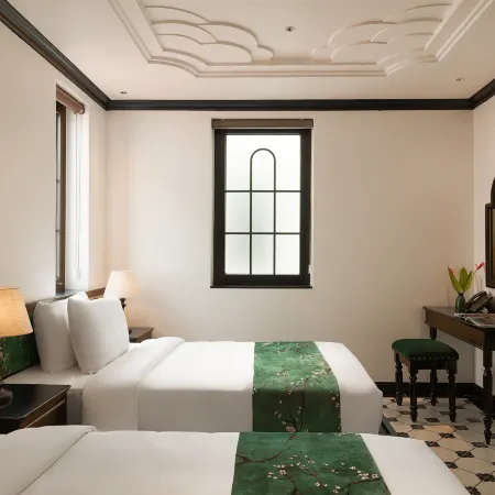 C'Lau Hotel Ninh Binh - A Gem Nestled in Ancient Quarter Отели рядом с достопримечательностью «Гора Нон Нуок»