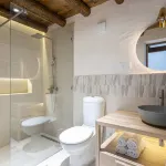 Khujra Studios  호텔