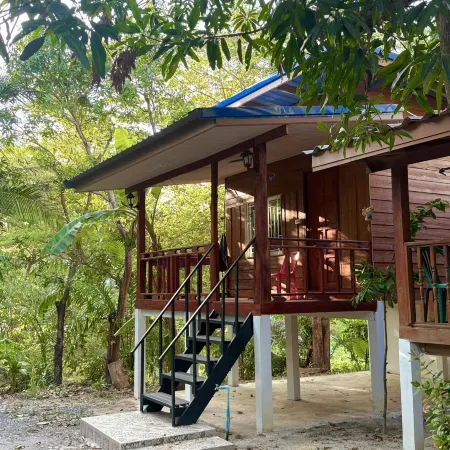 Duangkeaw Simple House