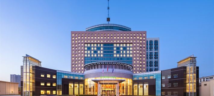 Yinchuan Guomao Center Hotel Ξενοδοχεία στην πόλη Γιντσουάν