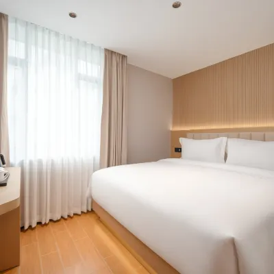 Shunhong Hotel (Shenzhen Lianhuashan Jingtian Subway Station) Hotel dekat Lianhua Sports Center