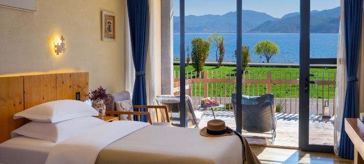 Yan sit lake view luxury B&B (Lugu Lake pig trough boat tour lake big falling water village store) Hotels in Ninglang