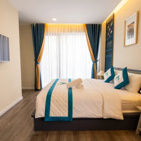 Indochine Casa Отели рядом с достопримечательностью «Гипермаркет Vincom Plaza Thu Duc»