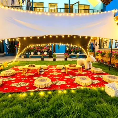 Lake Blue · Holiday Garden · Family Vacation Boutique Hotel (Teks Eight Trigram City Branch)