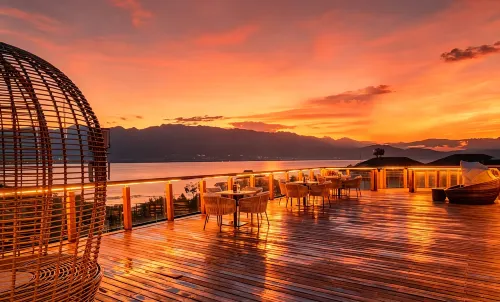 Starry Moon Bay Argyle Resort Seaview Hotel (Dali Erhai Airport Branch)