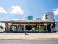 Lomo Boutique Hotel & Villas, Uluwatu Hotels near بيتشاتو