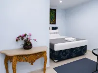 NamRoom at Jatiwaringin - Homestays