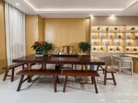 Zhihe Hotel (Wenshan Everbright Plaza Dongfeng Road Pedestrian Street Branch) - Pysäköinti