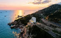 Floral Hotel · Listening to the sea Hotel - Romantic