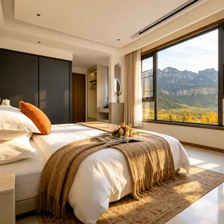 Milan • Serenity Haven Design Hotel (Nandan Bus Terminal Jin Furong Plaza)