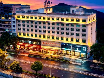 Vienna Hotel (Jishou Qianzhou Ancient City Branch)