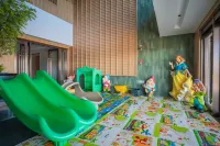 Xiate Holiday Hotel (Zhaosu Wetland Park) - 가족여행