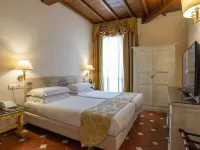 Hotel Atlantic Palace Hotels near Santa Croce