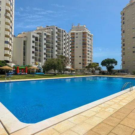 BnB Homes vibrant Ocean View terraced apartment