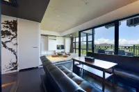 Smile Smart Inn Okinawa churaumi - balcony